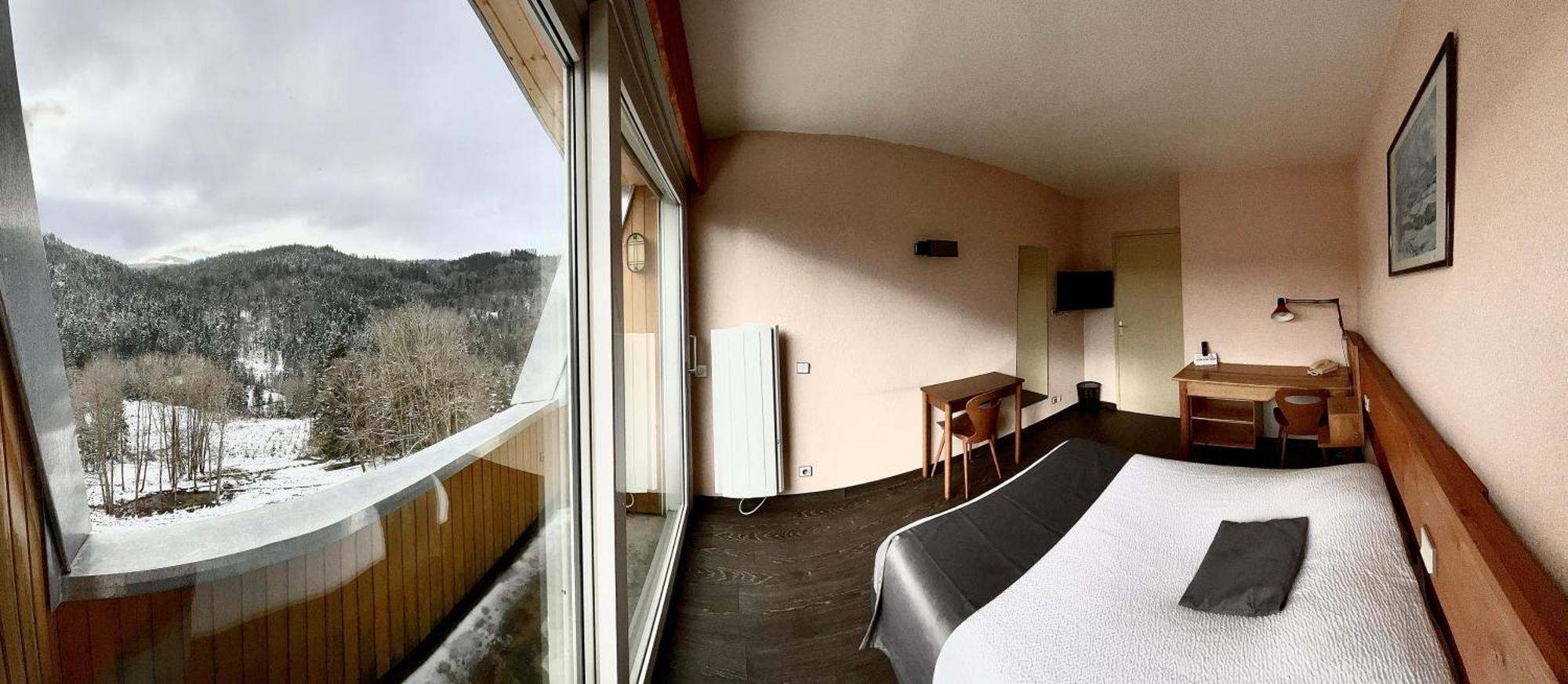 Logis De La Grande Cascade Hotel Le Tholy Buitenkant foto