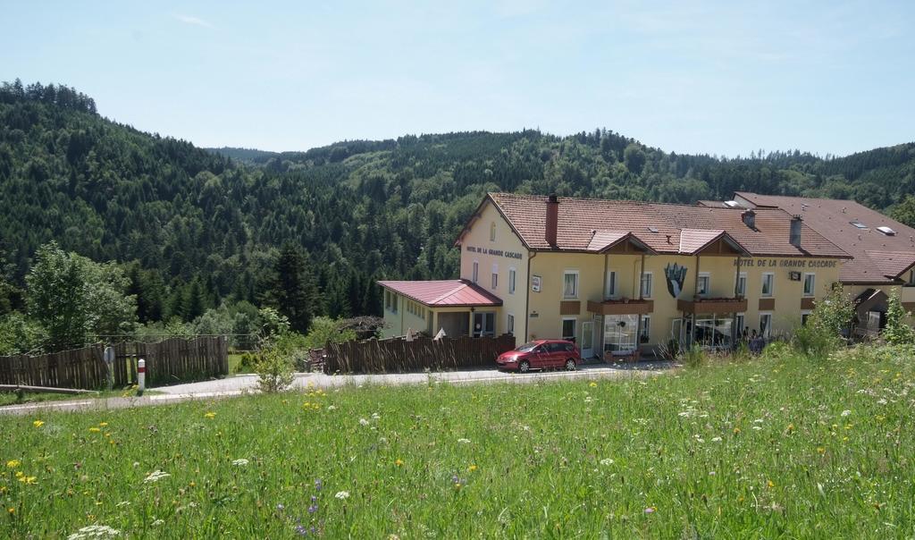 Logis De La Grande Cascade Hotel Le Tholy Buitenkant foto